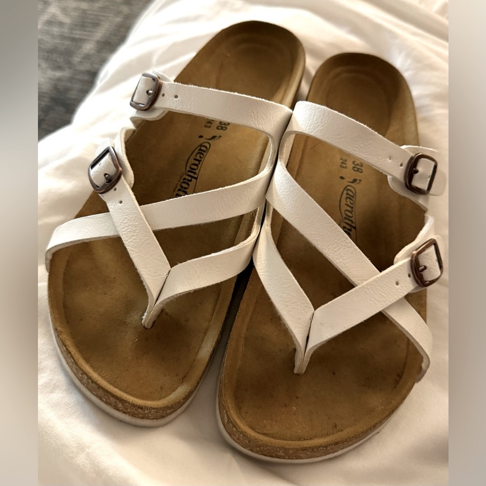 Aerothotic Women's White Sandals